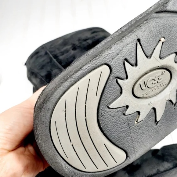 UGG 5119 Knightsbridge Black Boots C244 - Picture 9 of 9